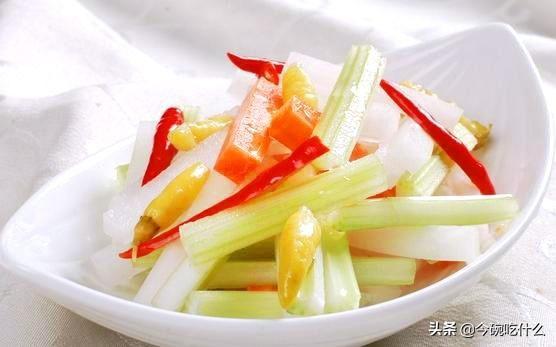 正宗四川腌制泡菜的方法（风味独特的四川泡菜制作及养护法）(8)