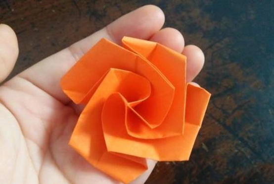 折玫瑰的方法视频教程,纸巾折玫瑰花教程简单图42