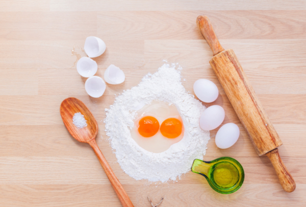 家里只有面粉和鸡蛋做什么吃,只有面包和鸡蛋怎样做早餐图6