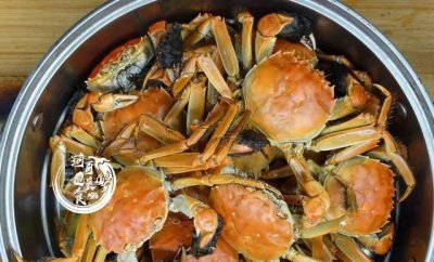 ​螃蟹冷水下锅煮多久能熟,螃蟹要蒸多久才能蒸熟冷水还是热水