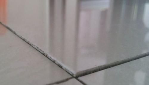 家里地板砖反潮湿怎么办?