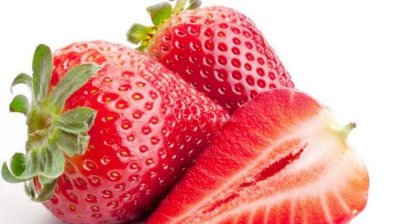 ​草莓的形状和特征怎么描述，描写草莓的形状颜色和味道的句子？